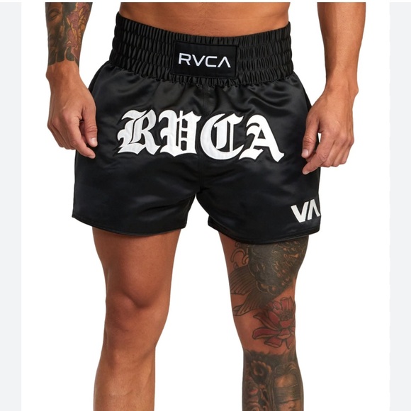 NWT RVCA Men’s Muay Thai Mod 15" Training Shorts Black XL - Picture 1 of 15